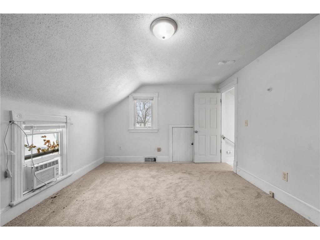 934 Juno Avenue Saint Paul MN 55102 7036099 image43
