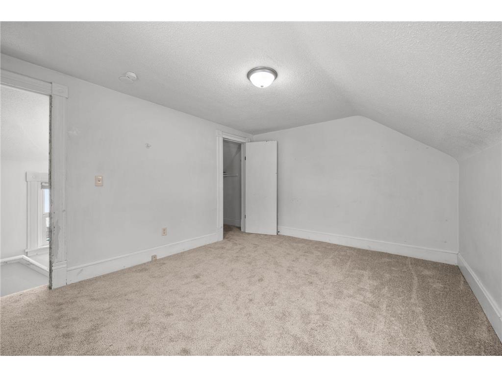 934 Juno Avenue Saint Paul MN 55102 7036099 image46