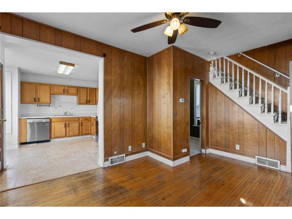 934 Juno Avenue Saint Paul MN 55102 7036099 image9