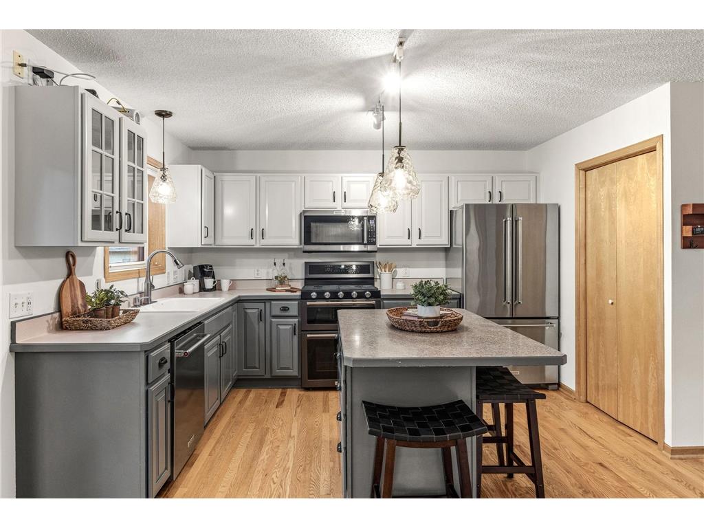 934 Randolph Avenue Saint Paul MN 55102 7078458 image13