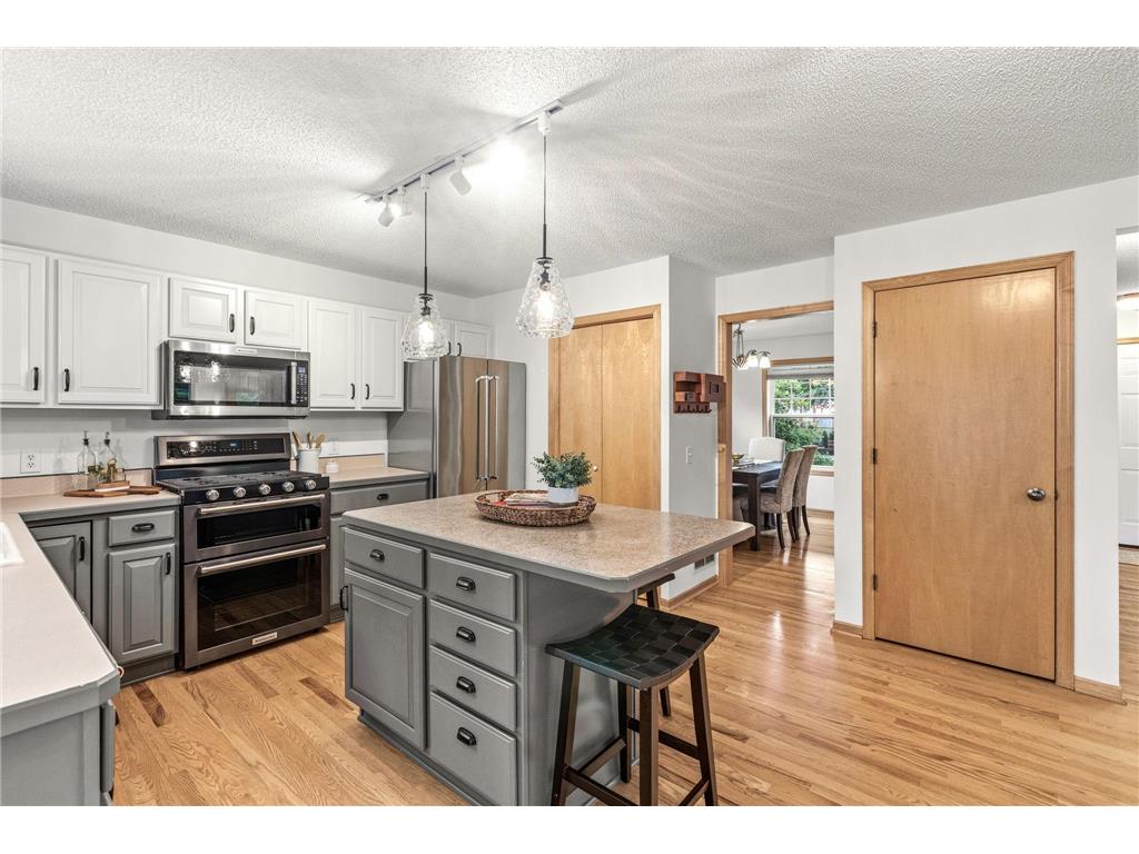934 Randolph Avenue Saint Paul MN 55102 7078458 image16
