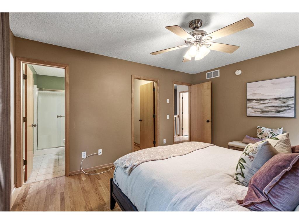 934 Randolph Avenue Saint Paul MN 55102 7078458 image23