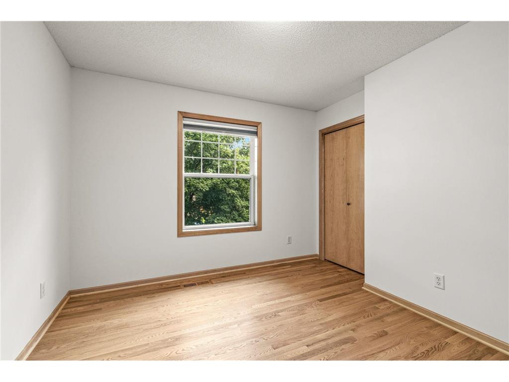 934 Randolph Avenue Saint Paul MN 55102 7078458 image28