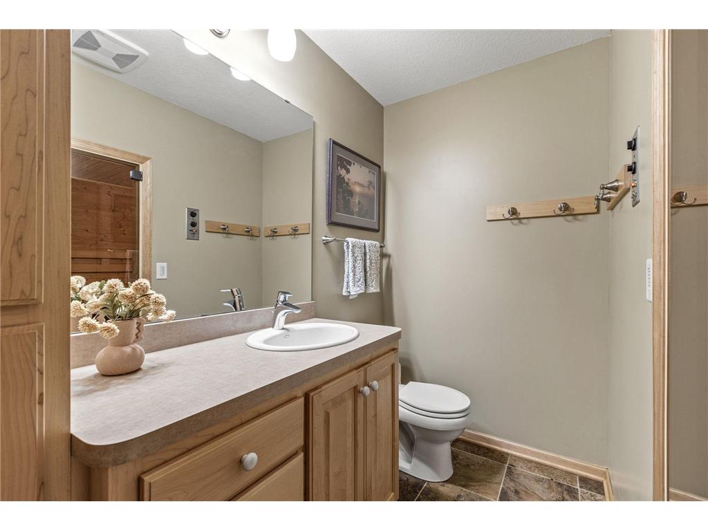 934 Randolph Avenue Saint Paul MN 55102 7078458 image34