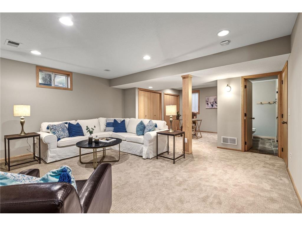 934 Randolph Avenue Saint Paul MN 55102 7078458 image4