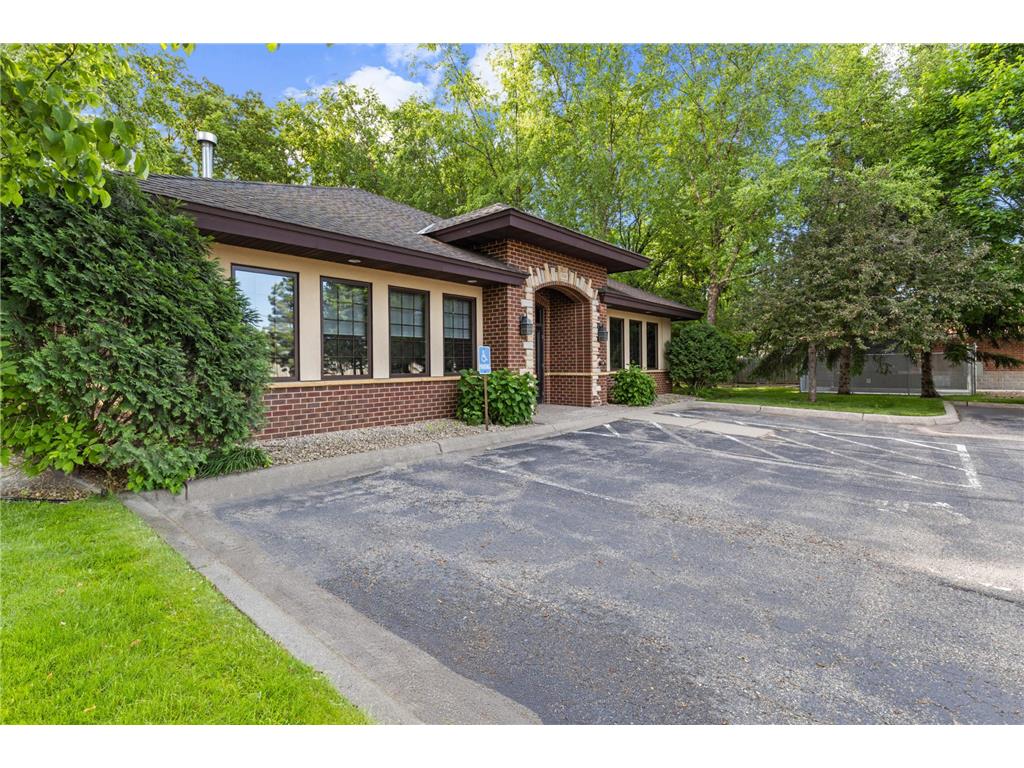 9340 Hennepin Town Road Eden Prairie MN 55347 7084200 image2