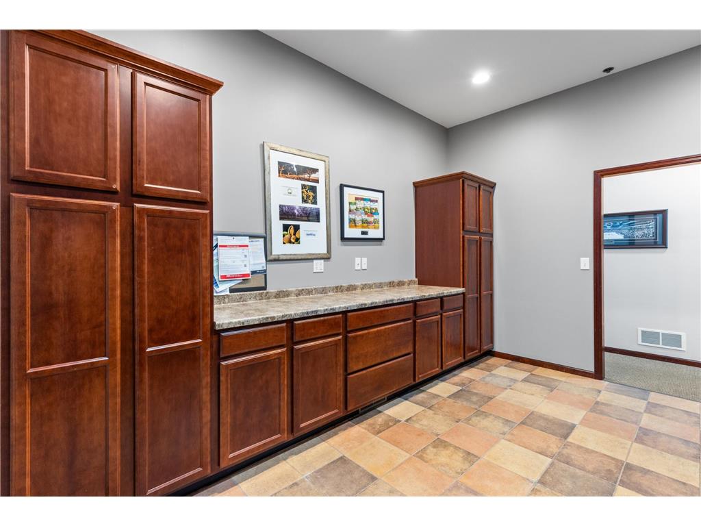 9340 Hennepin Town Road Eden Prairie MN 55347 7084200 image29