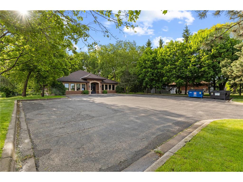 9340 Hennepin Town Road Eden Prairie MN 55347 7084200 image5