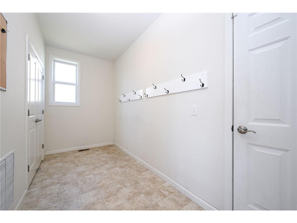 9343 Compass Pointe Road Woodbury MN 55129 7082552 image15