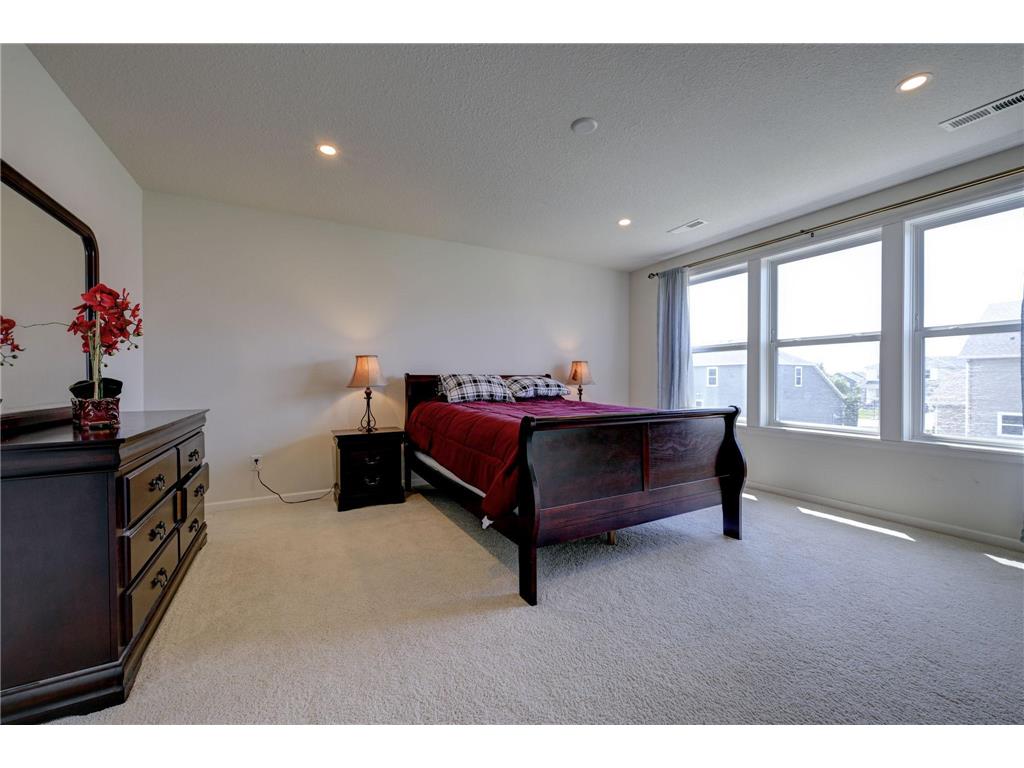 9343 Compass Pointe Road Woodbury MN 55129 7082552 image19