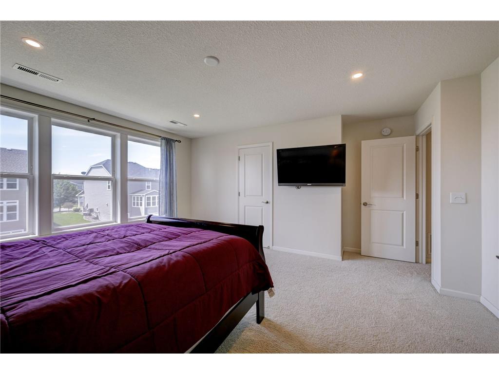 9343 Compass Pointe Road Woodbury MN 55129 7082552 image20