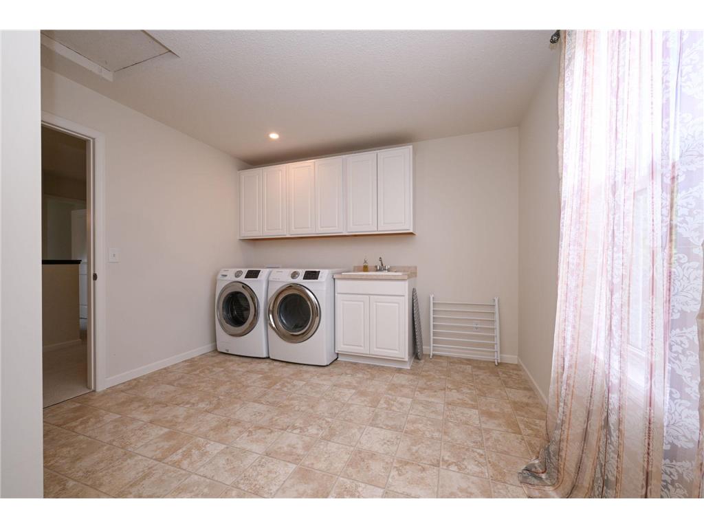 9343 Compass Pointe Road Woodbury MN 55129 7082552 image30