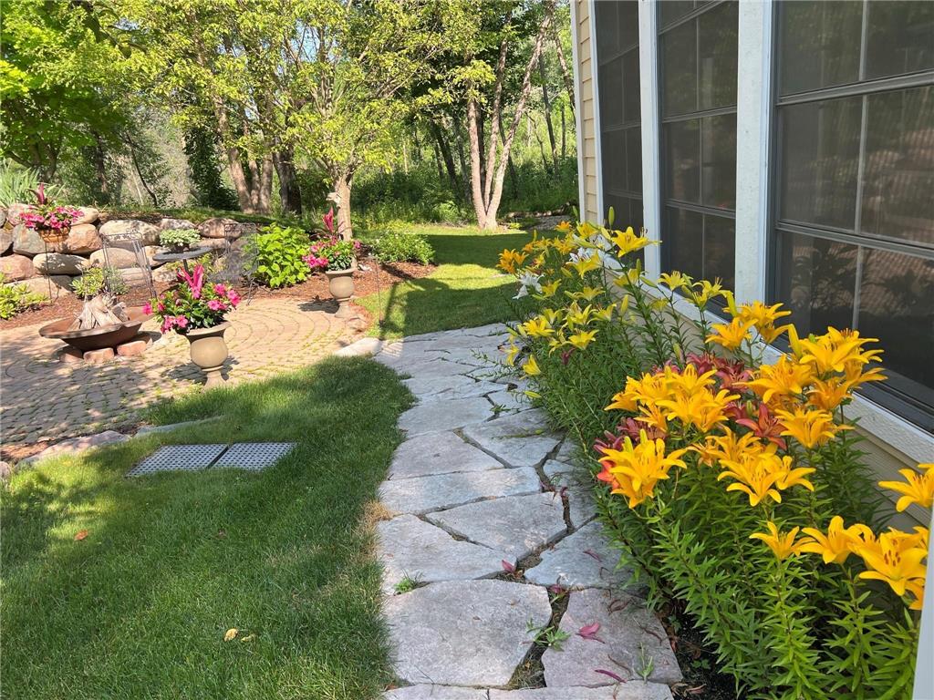 9345 Amber Drive, Credit River, MN, 55044 MLS 6559722 Edina Realty