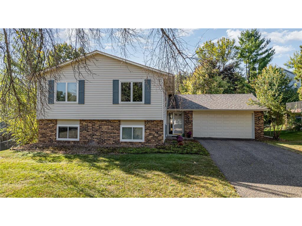 9349 Wentlock Road Woodbury MN 55125 6627040 image1