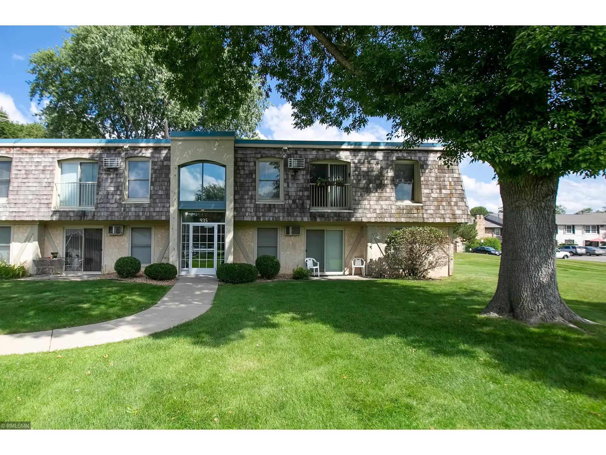 935 11th Avenue S 3, Hopkins, MN 55343 MLS 5636570 Edina Realty