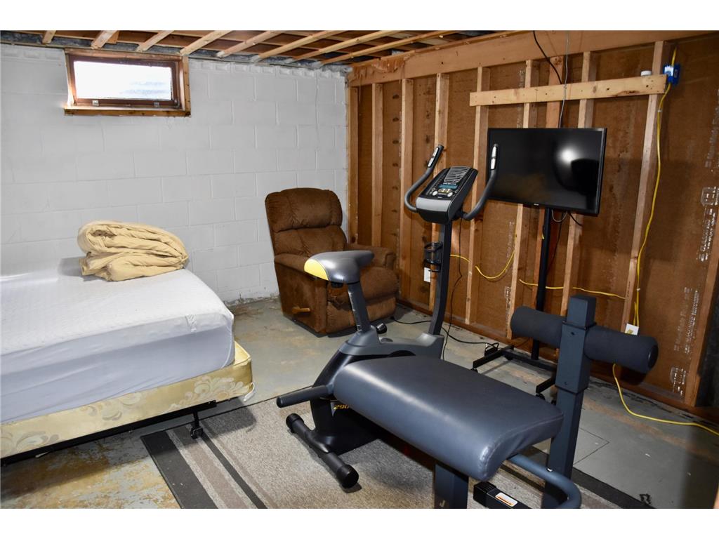 935 4th Street NE Sibley IA 51249 6826776 image28