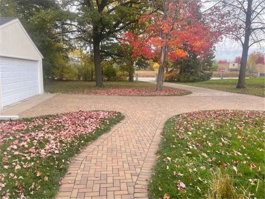 935 Century Avenue N Maplewood MN 55119 6823177 image35