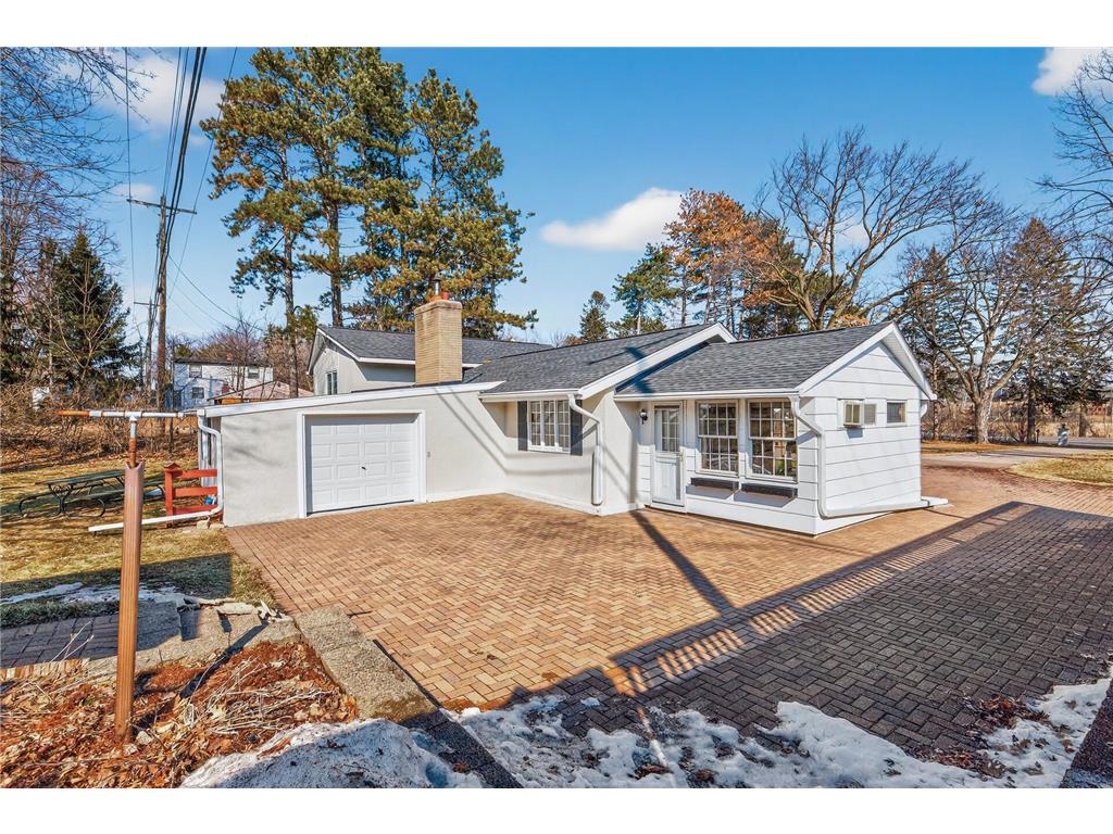 935 Century Avenue N Maplewood MN 55119 6823177 image4