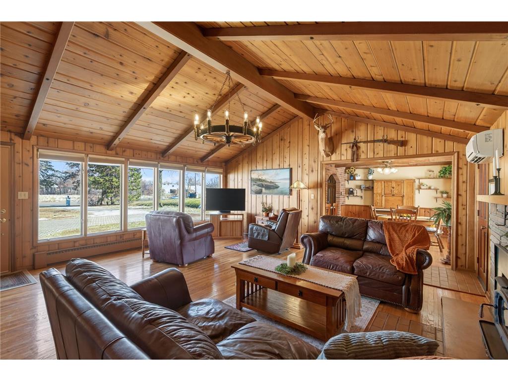 935 Century Avenue N Maplewood MN 55119 6823177 image8