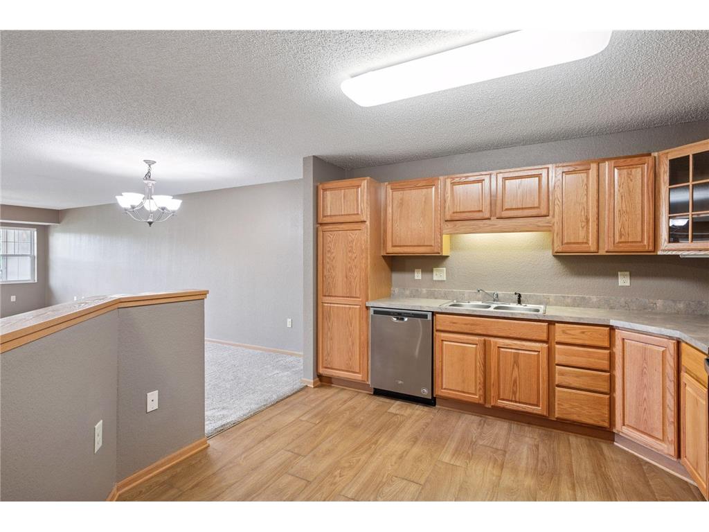 935 Ferndale Street N #302 Maplewood MN 55119 7008372 image18