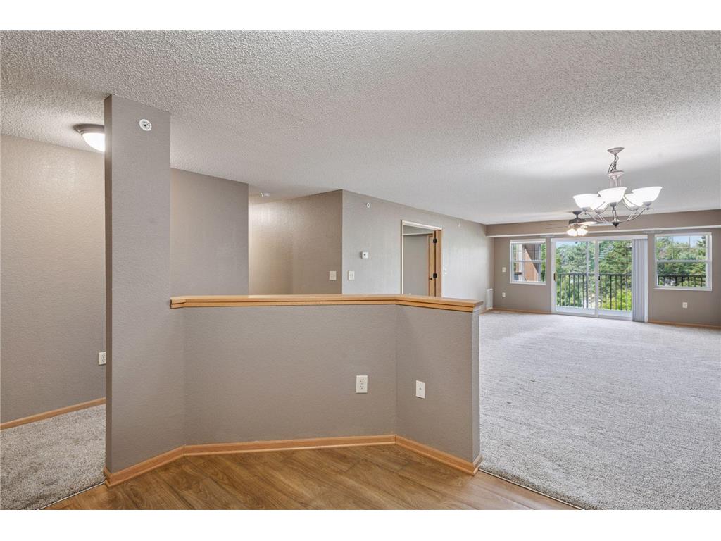 935 Ferndale Street N #302 Maplewood MN 55119 7008372 image19