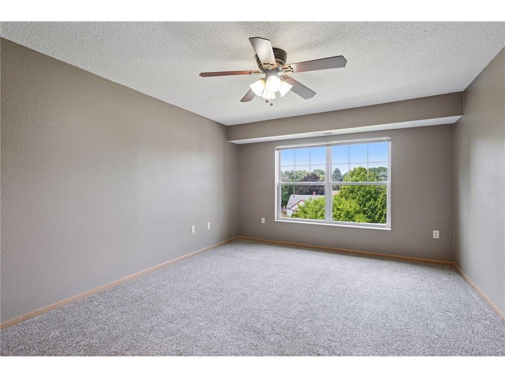935 Ferndale Street N #302 Maplewood MN 55119 7008372 image24