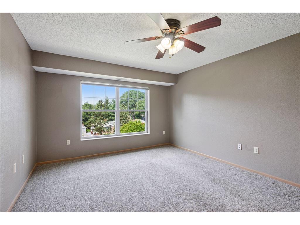 935 Ferndale Street N #302 Maplewood MN 55119 7008372 image25