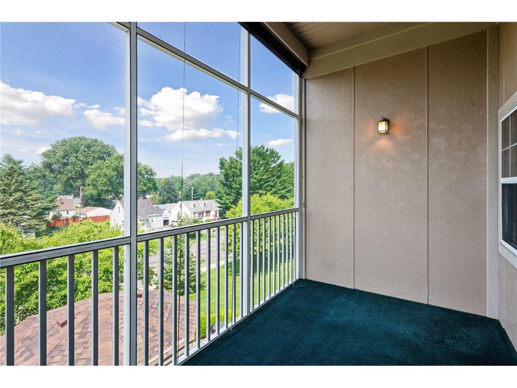 935 Ferndale Street N #302 Maplewood MN 55119 7008372 image33