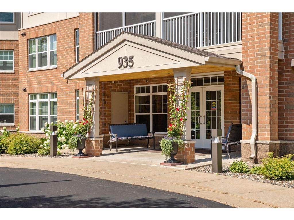 935 Ferndale Street N #302 Maplewood MN 55119 7008372 image57