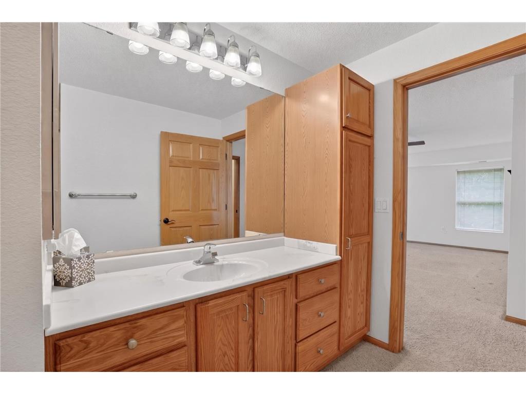 935 Ferndale Street N #317 Maplewood MN 55119 7079921 image18
