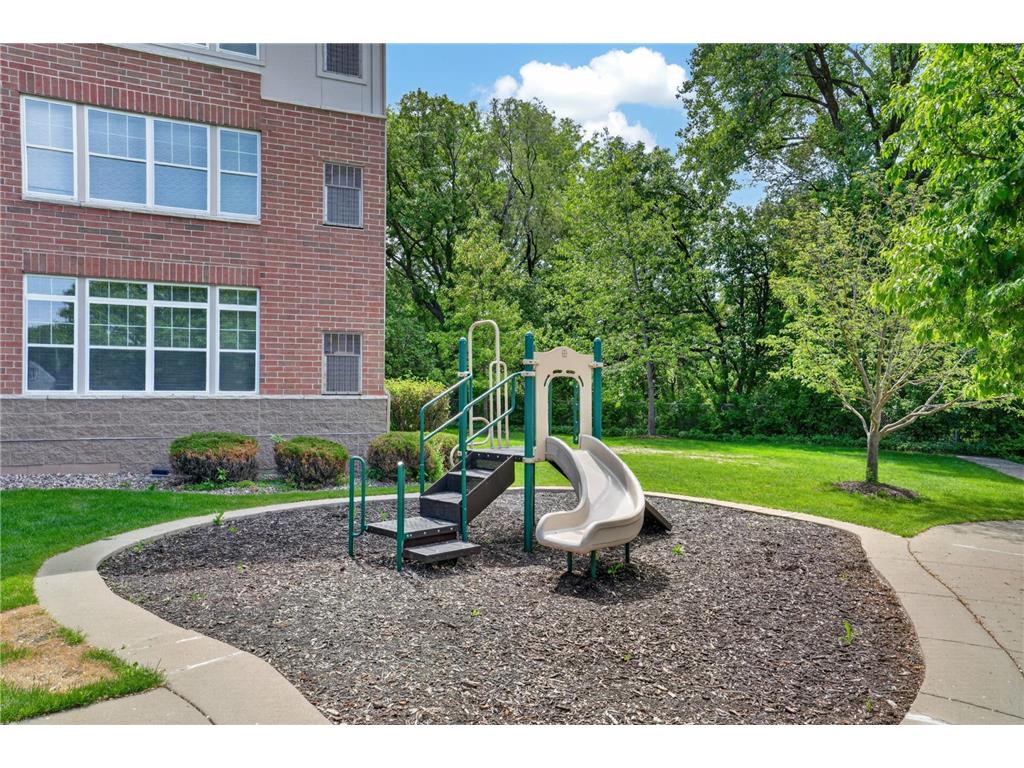 935 Ferndale Street N #317 Maplewood MN 55119 7079921 image26