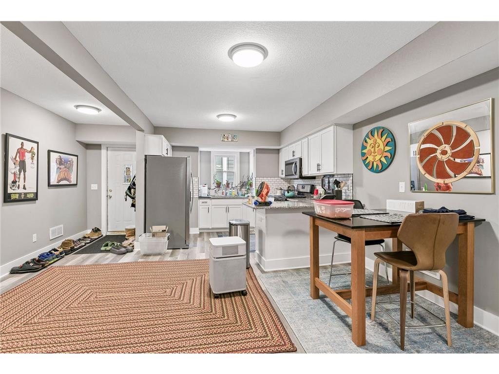935 Iglehart Avenue Saint Paul MN 55104 7082620 image22