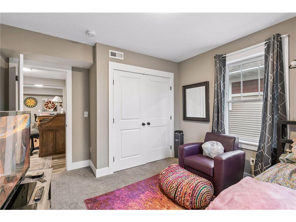 935 Iglehart Avenue Saint Paul MN 55104 7082620 image26