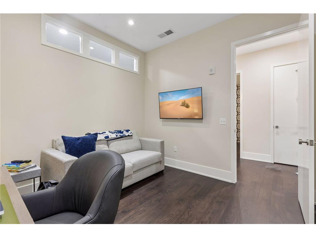 935 Lake Street E #202 Wayzata MN 55391 7113687 image23