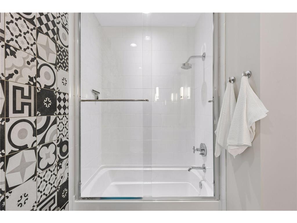 935 Lake Street E #202 Wayzata MN 55391 7113687 image25