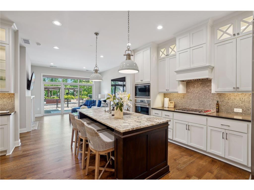 935 Lake Street E #209 Wayzata MN 55391 6680213 image1