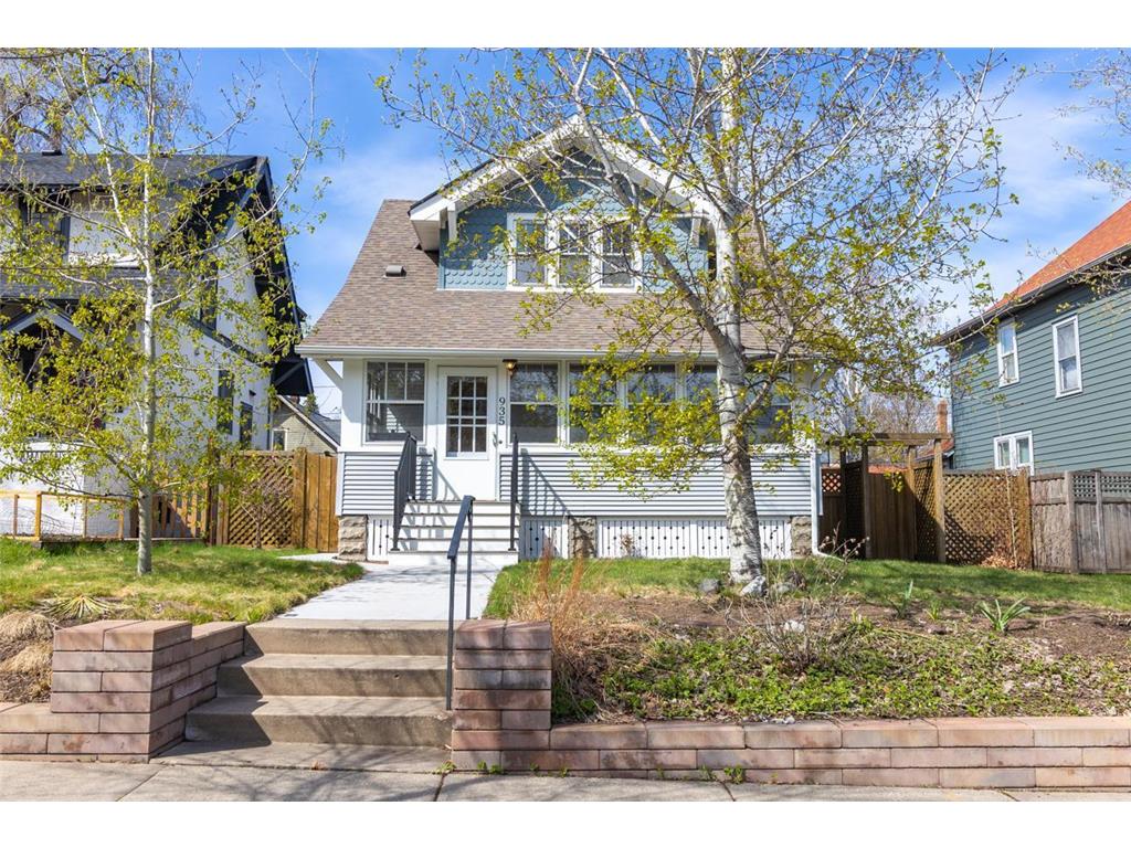 935 Saint Clair Avenue Saint Paul MN 55105 7012991 image1