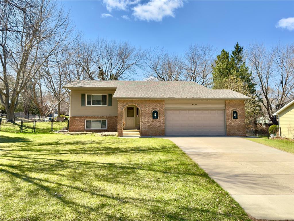 9351 Yucca Lane N Maple Grove MN 55369 7058993 image1