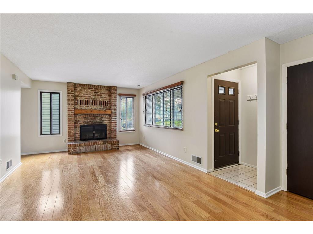 9357 Ranchview Lane N Maple Grove MN 55369 7070002 image4