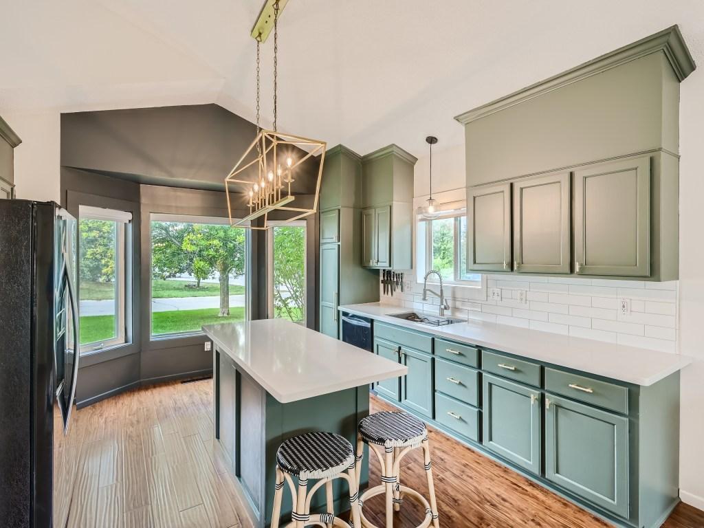 9358 Preserve Trail Woodbury MN 55125 6429081 image1