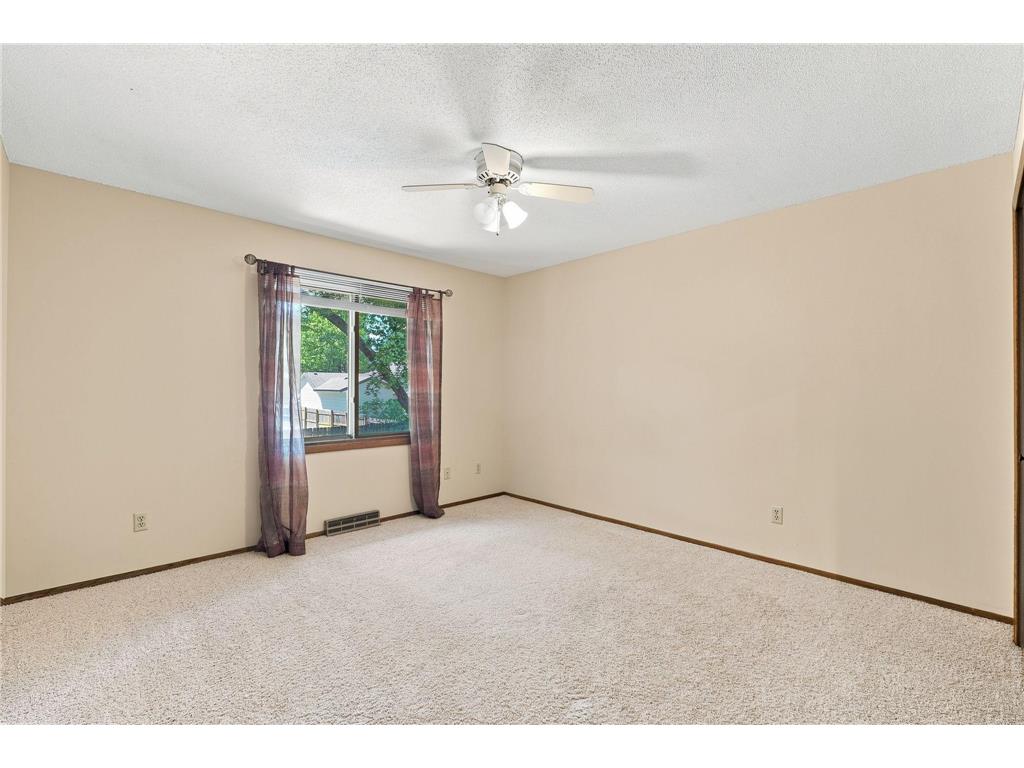 936 97th Lane NE Blaine MN 55434 7109366 image14