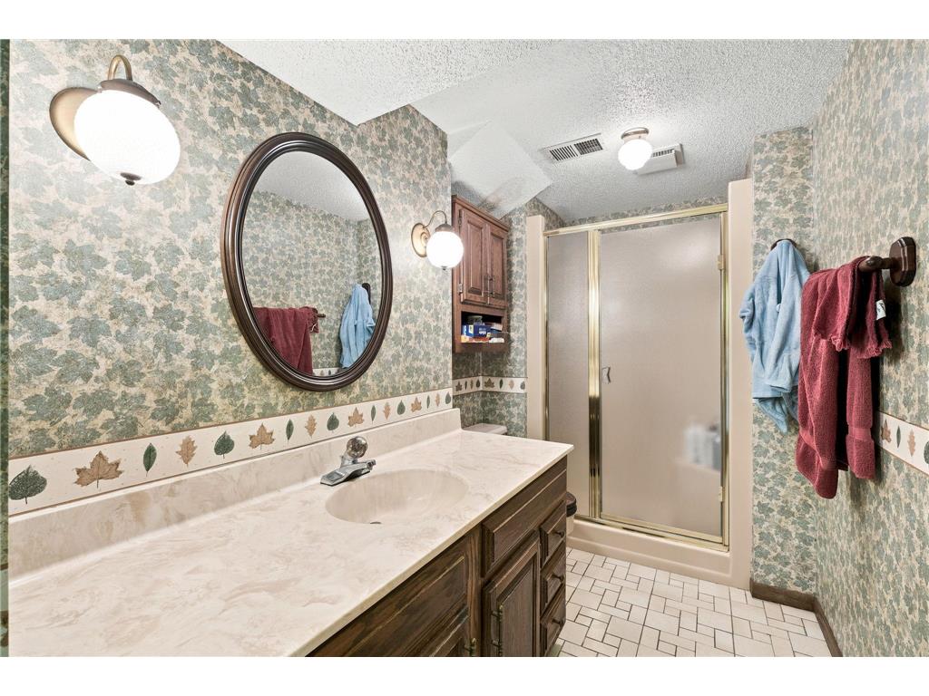 936 97th Lane NE Blaine MN 55434 7109366 image23