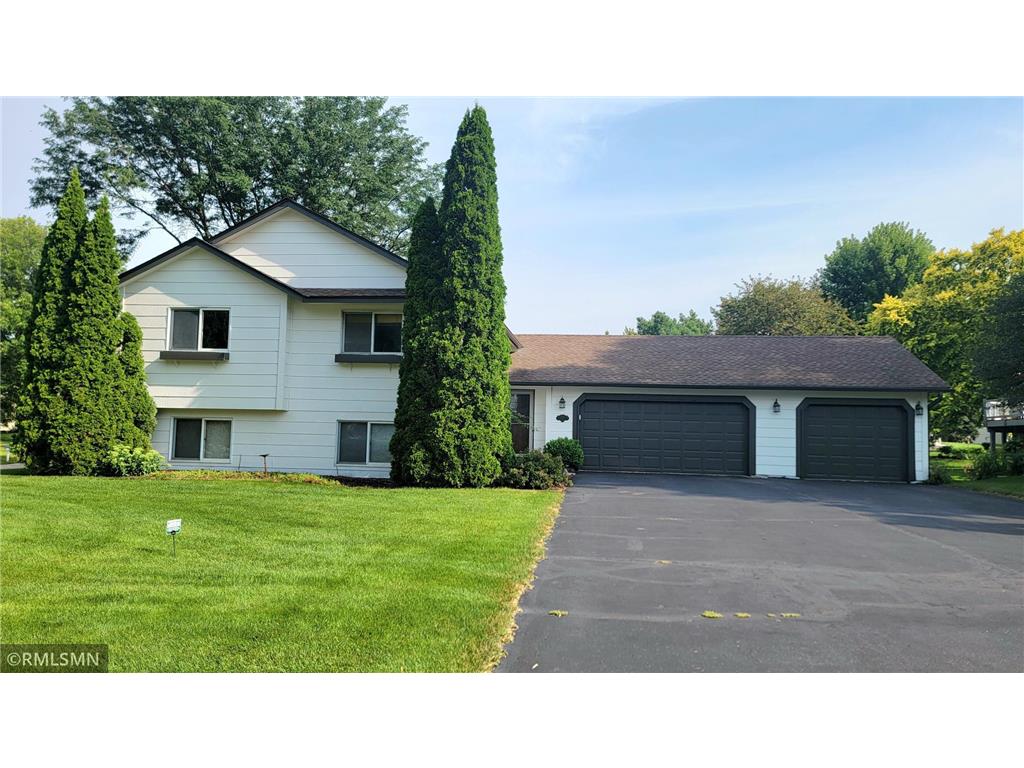 936 Bluff Pointe Drive Chaska MN 55318 6772578 image1