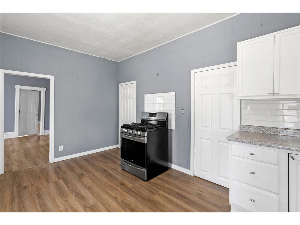 936 Duchess Street Saint Paul MN 55106 7038202 image13