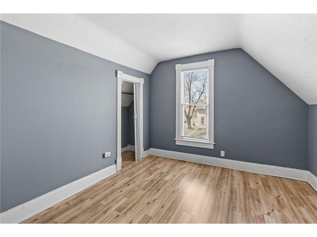936 Duchess Street Saint Paul MN 55106 7038202 image20