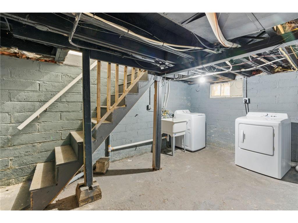 936 Duchess Street Saint Paul MN 55106 7038202 image24