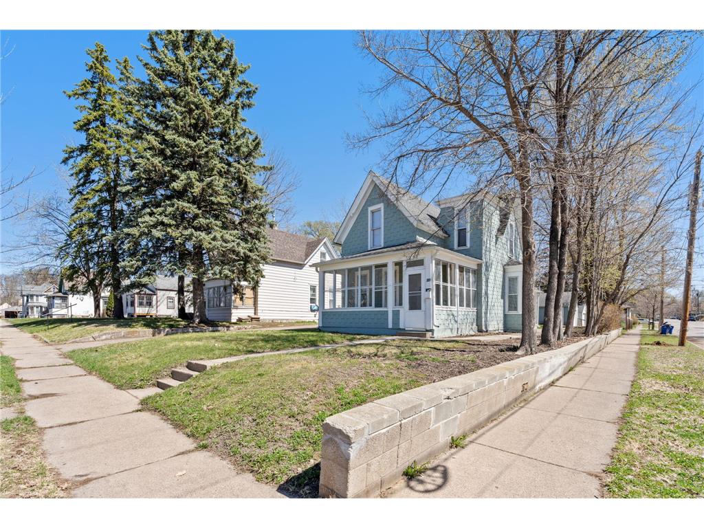 936 Duchess Street Saint Paul MN 55106 7038202 image3