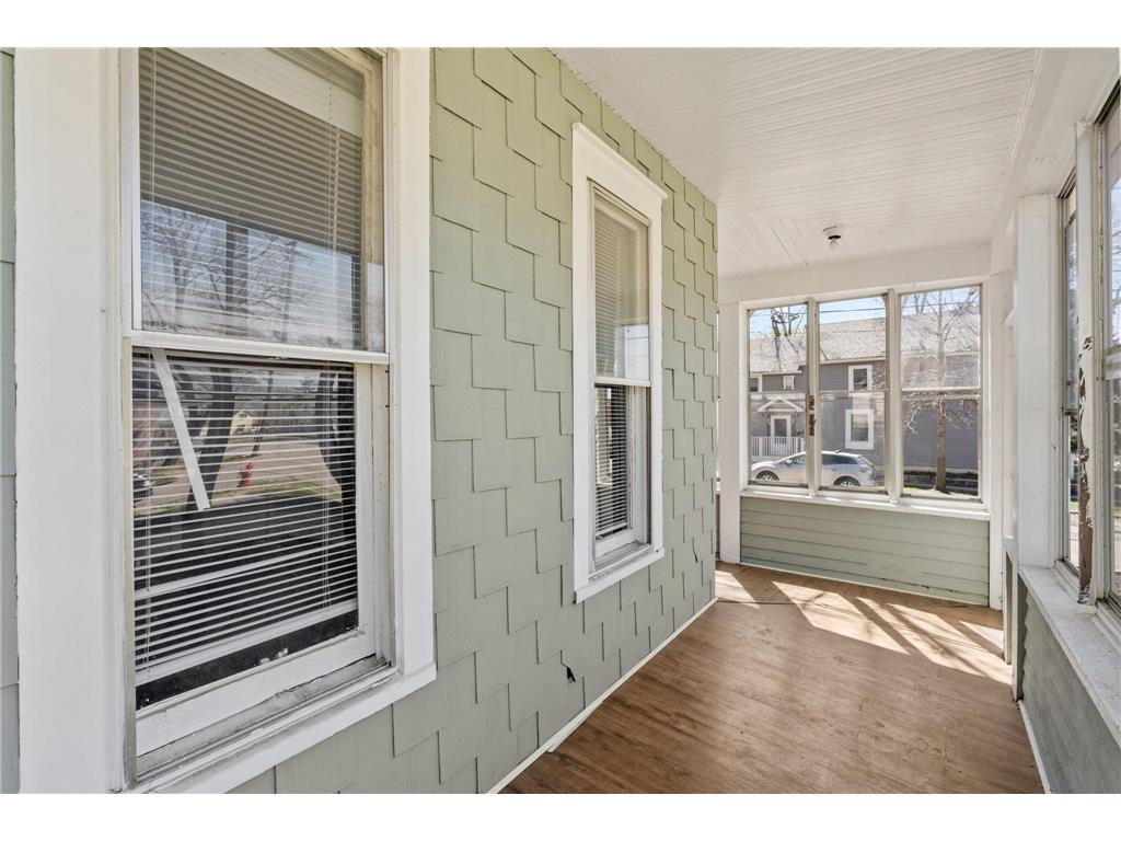 936 Duchess Street Saint Paul MN 55106 7038202 image6