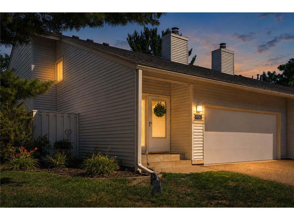 936 Monterey Court S Shoreview MN 55126 7110560 image1