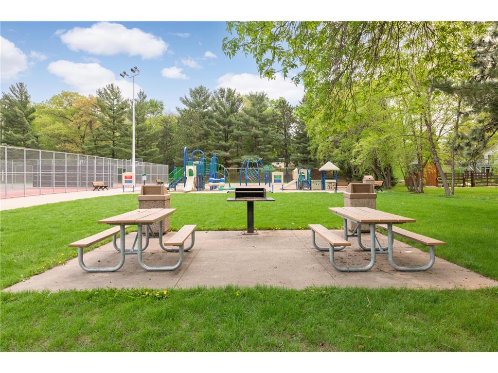 936 Monterey Court S Shoreview MN 55126 7110560 image41